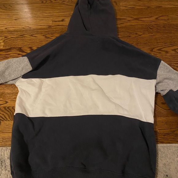 american eagle hoodie - Picture 3 of 3